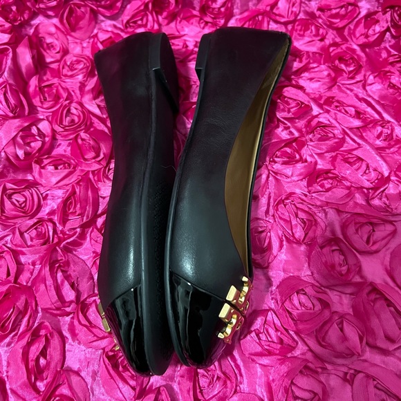 Authentic Tory Burch flats - Picture 4 of 6